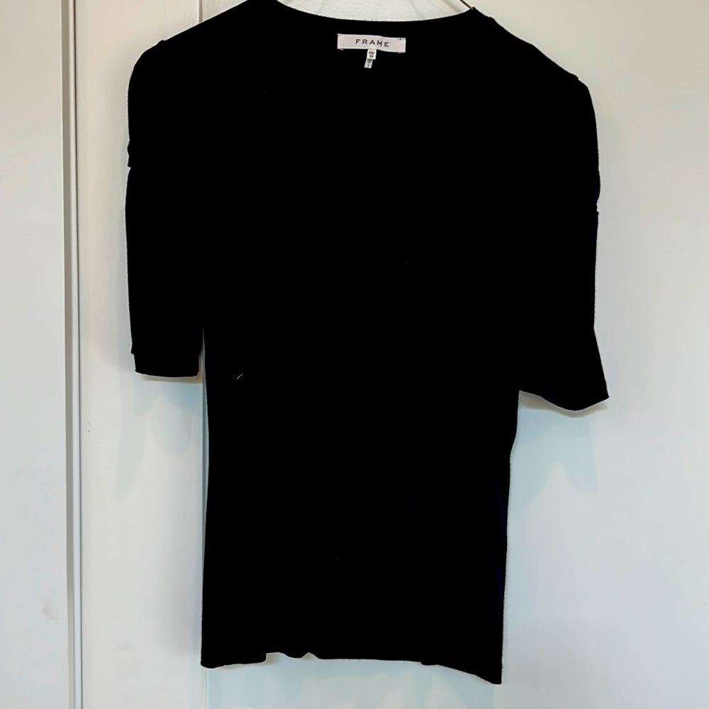 FRAME Twisted sleeve top